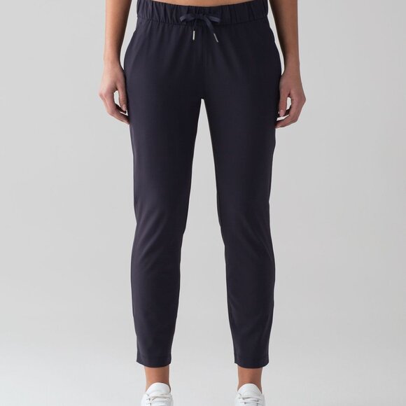 Lululemon On The Fly Pant *Woven 28" Midnight Navy Size 8 - Picture 4 of 8